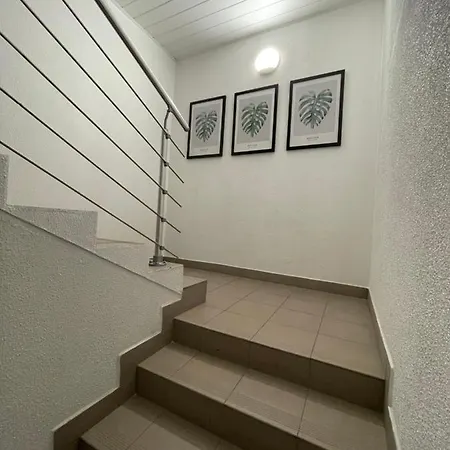 Ly Apartamentai 公寓