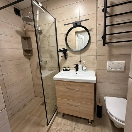Ly Apartamentai 帕兰加